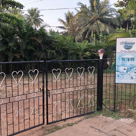 เนปจูน พอยต์ พรีเมียม คอตเทจ Bed & Breakfast ปาโลเลม ภายนอก รูปภาพ