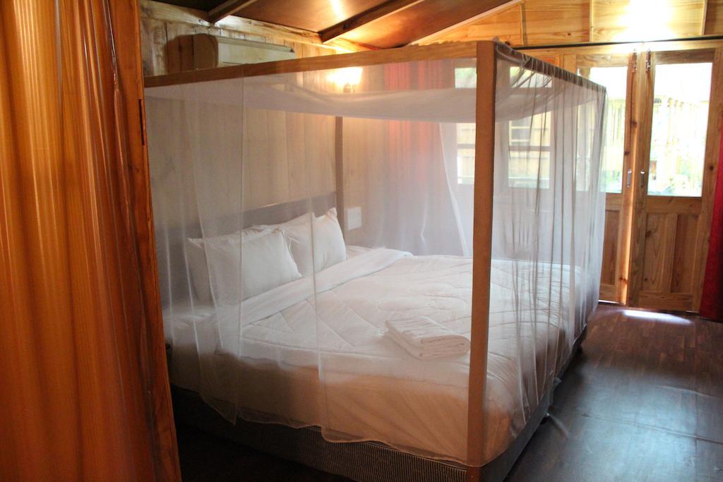 เนปจูน พอยต์ พรีเมียม คอตเทจ Bed & Breakfast ปาโลเลม ภายนอก รูปภาพ