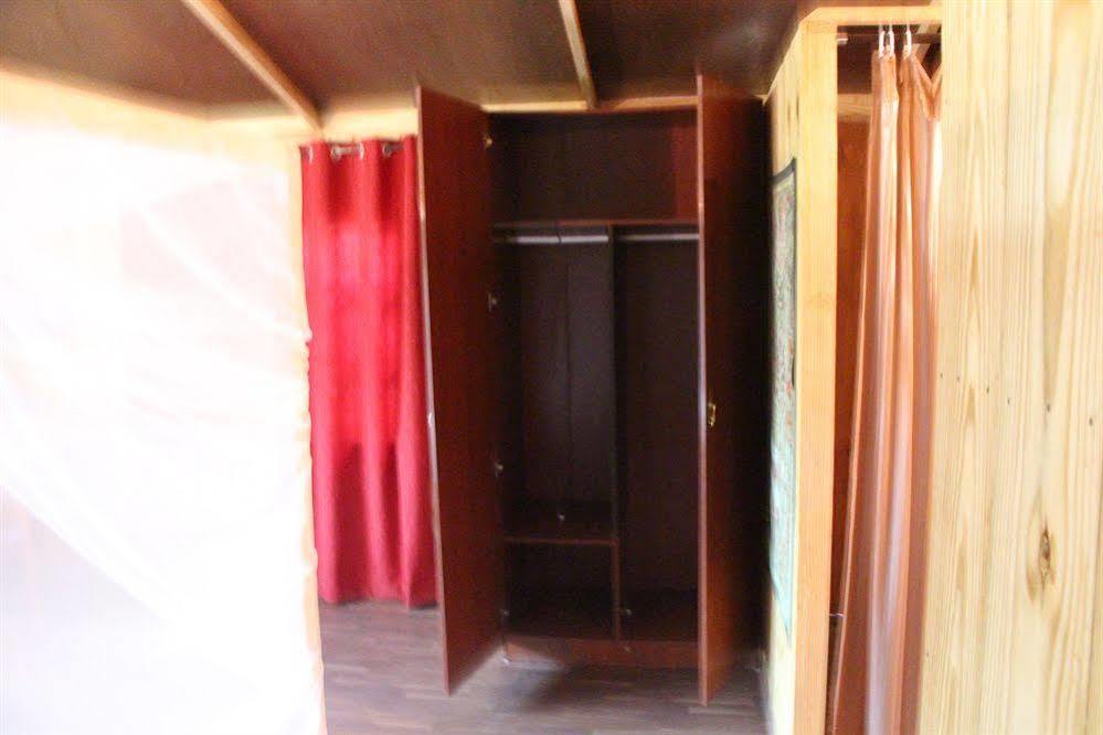 เนปจูน พอยต์ พรีเมียม คอตเทจ Bed & Breakfast ปาโลเลม ภายนอก รูปภาพ