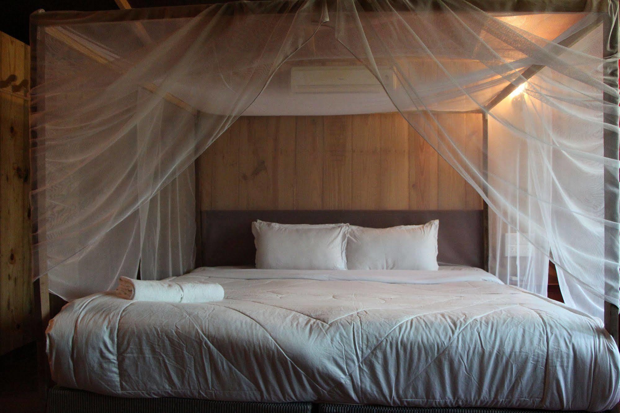 เนปจูน พอยต์ พรีเมียม คอตเทจ Bed & Breakfast ปาโลเลม ภายนอก รูปภาพ